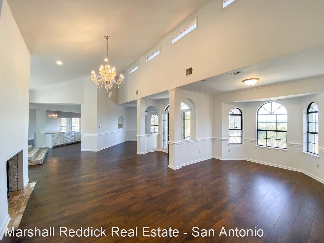 715 Sunrise Trl - Photo 2 of 36