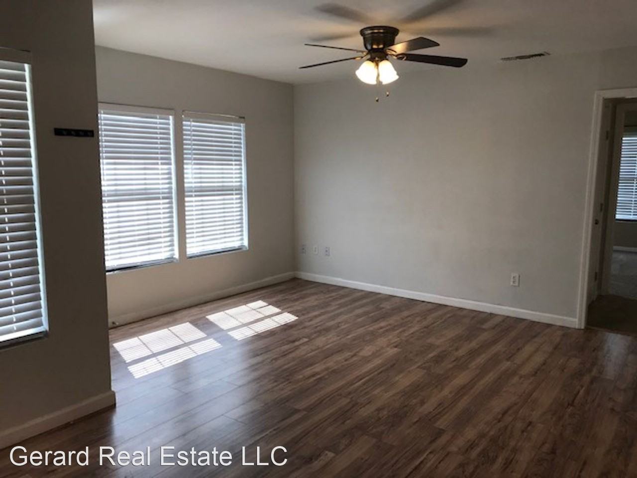 1102 S Crockett Dr - Photo 2 of 11