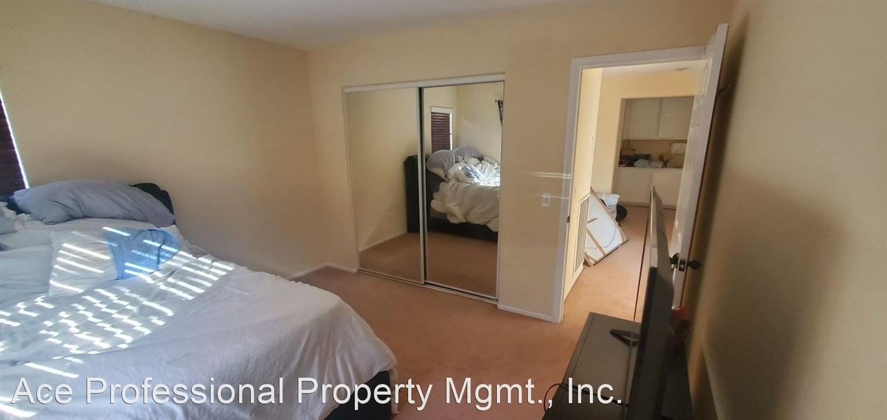 29624 Castlewood Dr - Photo 3 of 4