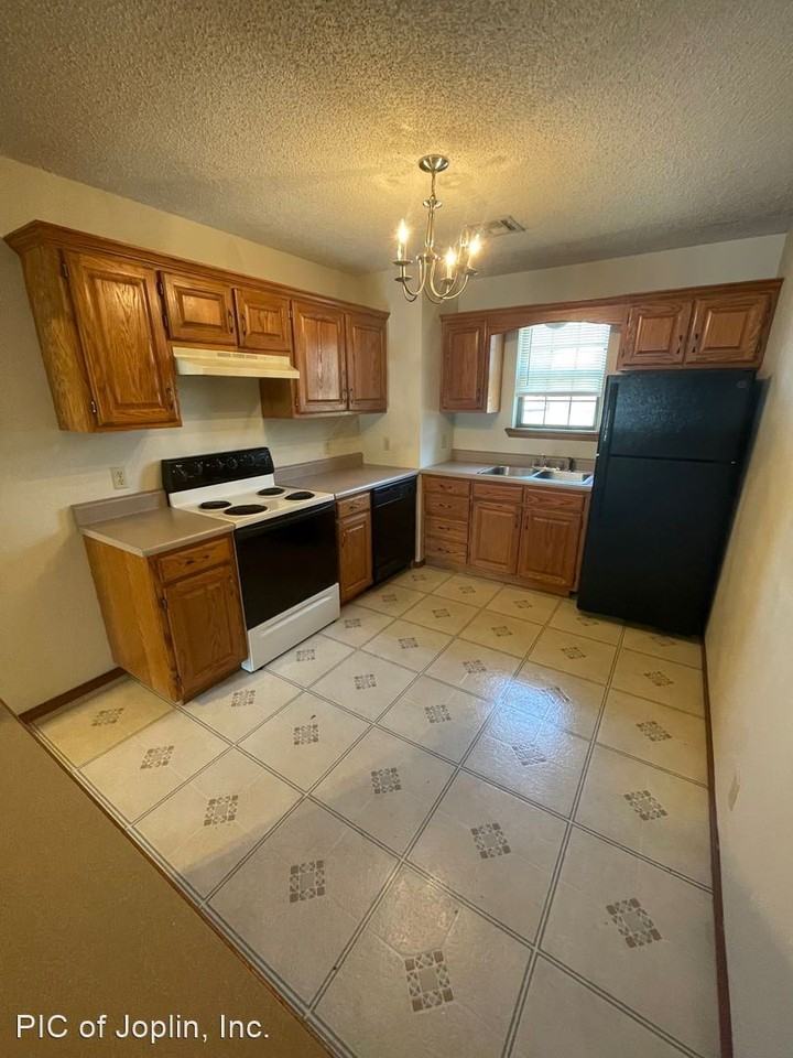 Countryside Duplexes - S. County Lane 282- 1972 B - Photo 3 of 7