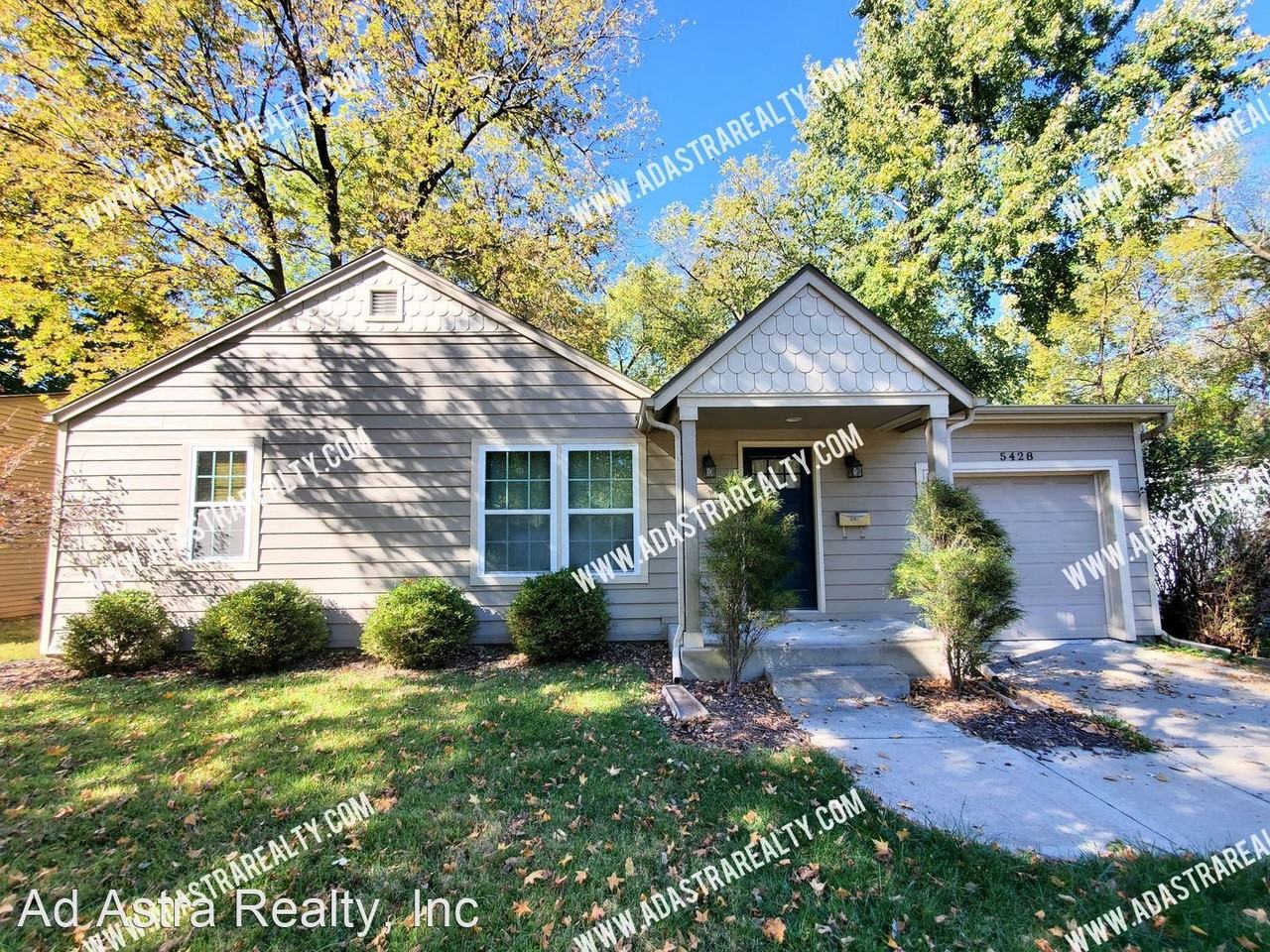 5428 Maple St - Photo 3 of 21