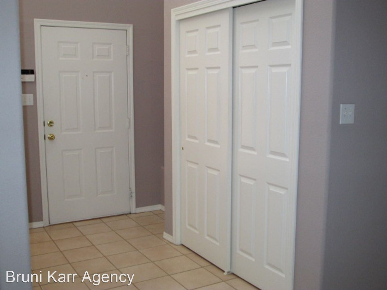 11251 Campo Del Oso Ave Ne - Photo 3 of 15