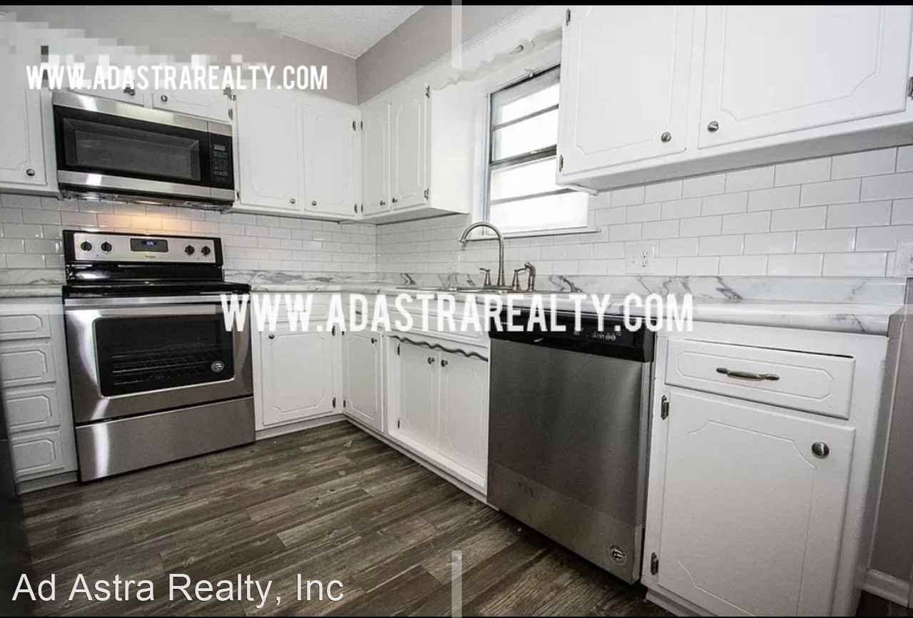 1514 E Elizabeth St - Photo 2 of 14