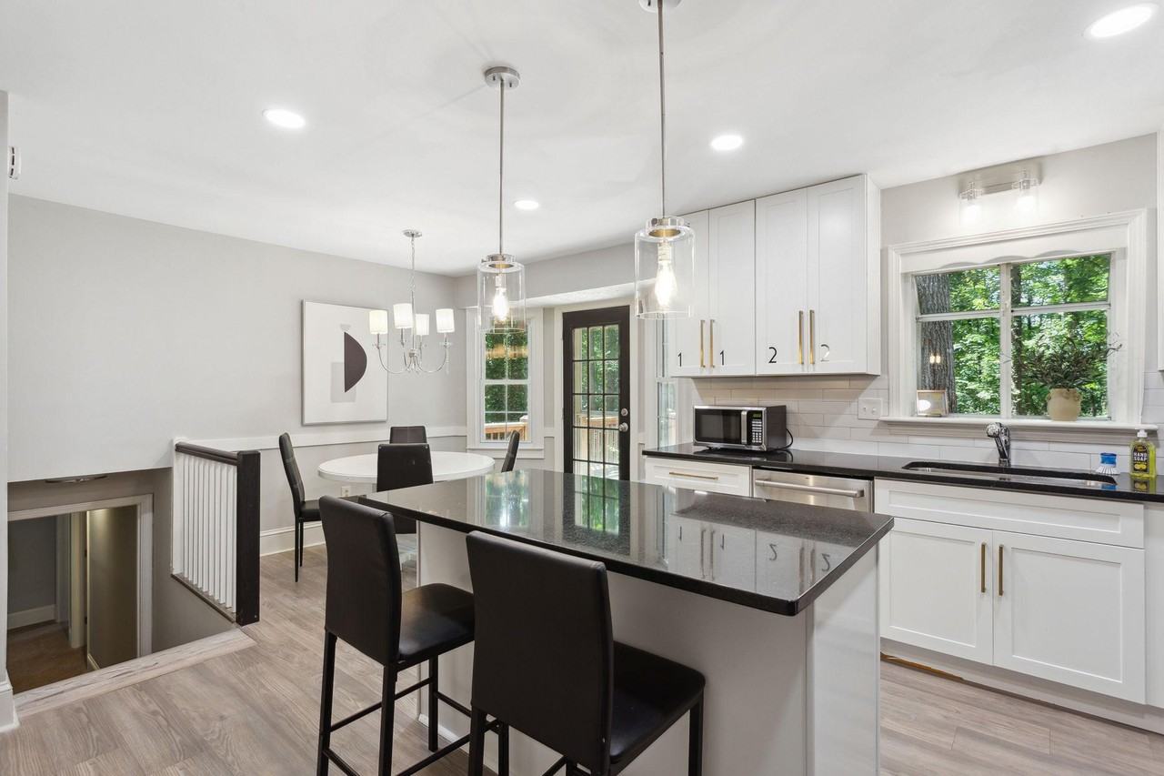 Franklin Rd - Photo 3 of 24