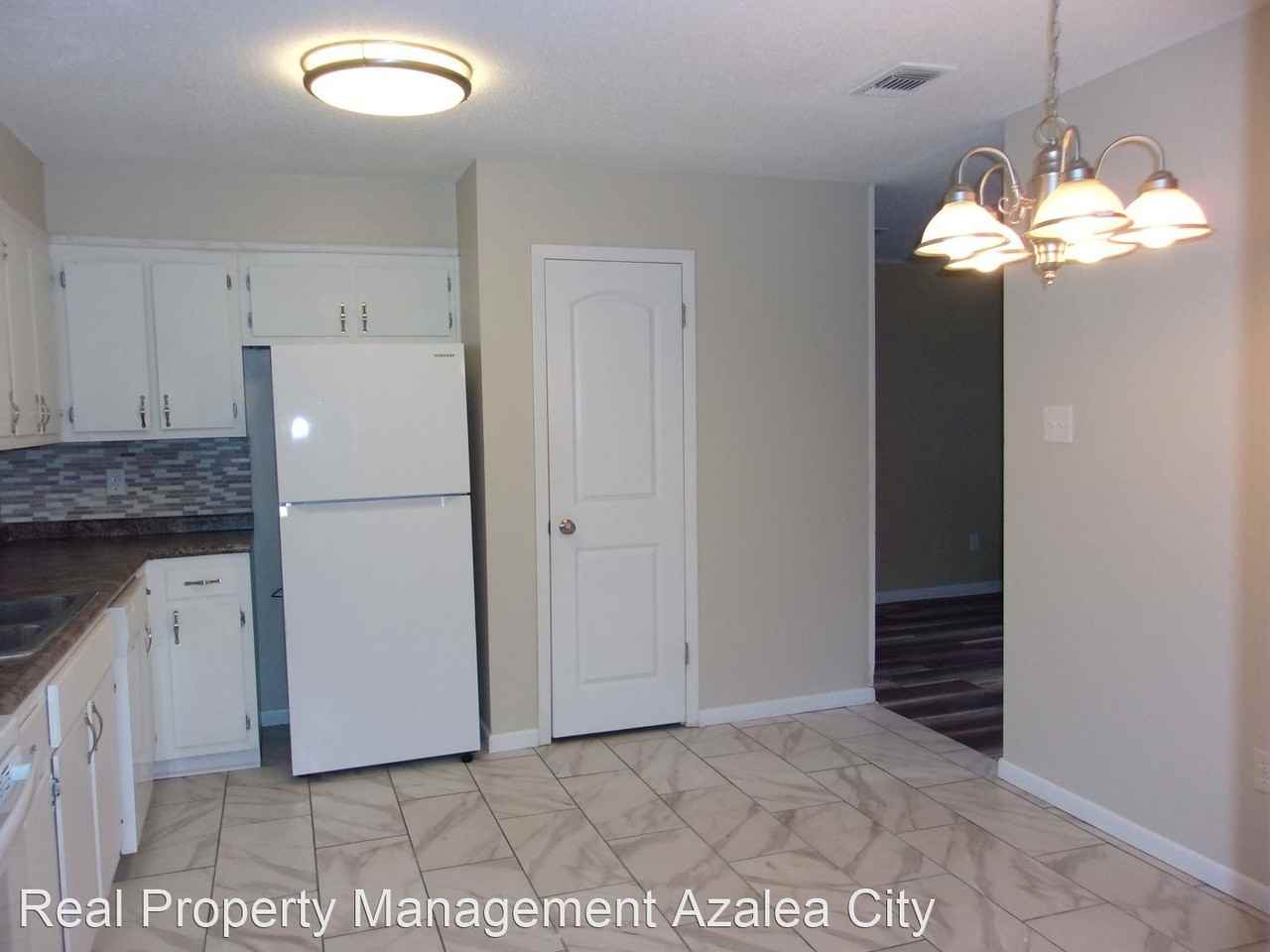 4368 Fathbrook Ln - Photo 3 of 16