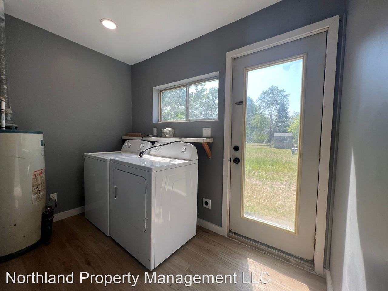 203 Division St - Photo 3 of 11