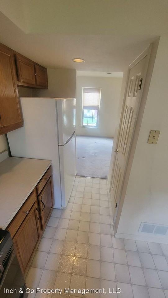 1203 Skyview Dr - Photo 2 of 11