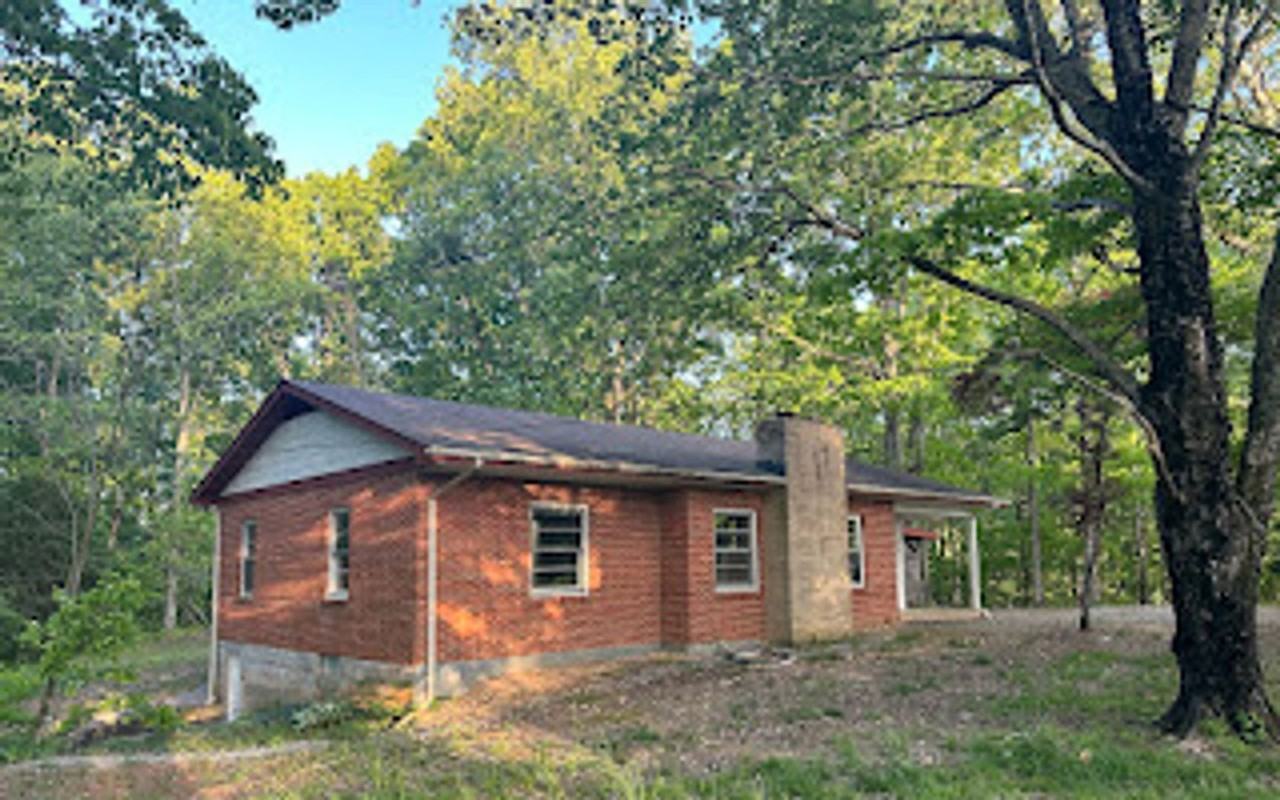 890 Pack Rd - Photo 3 of 19