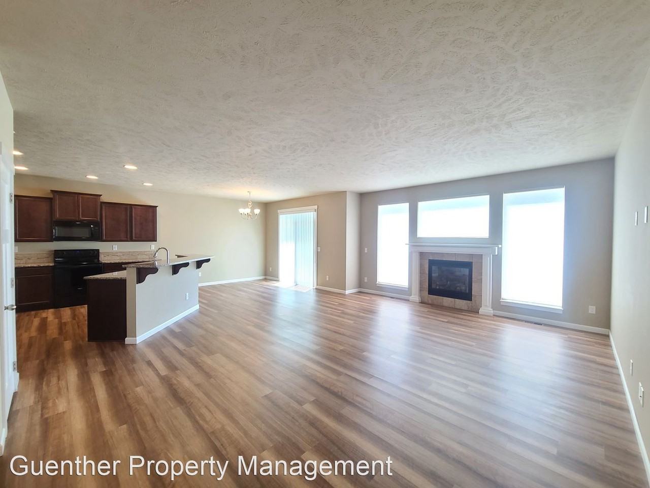 712 E Belle Ln - Photo 3 of 35