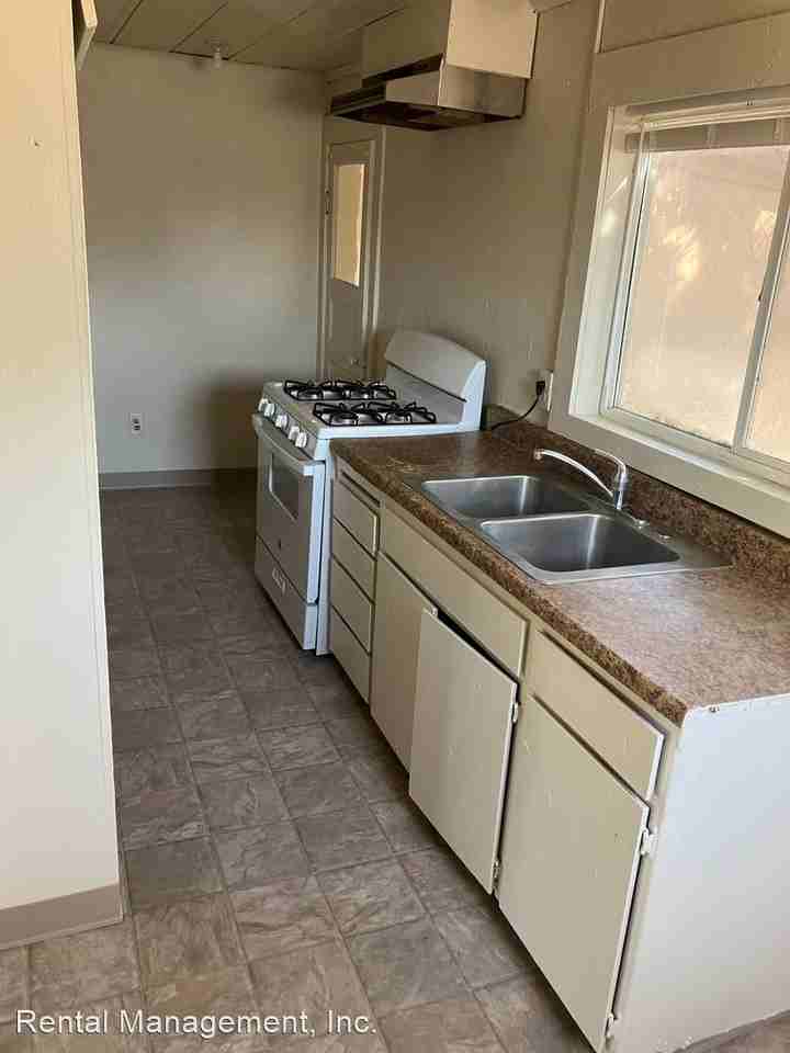 9330 & 9320 Latham Dr. - Photo 2 of 19