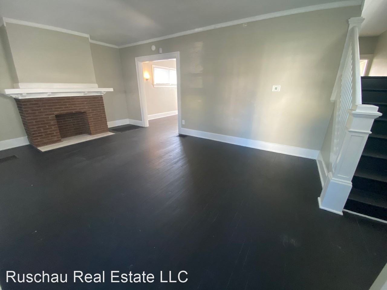 422 Santa Cruz Ave - Photo 3 of 20