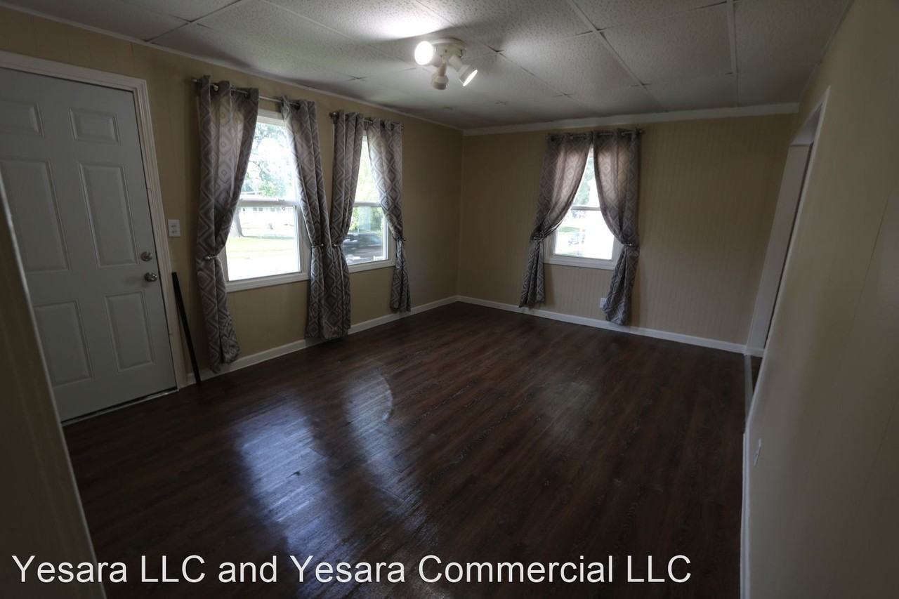 2404 - 2406 Flint Hills Dr - Photo 3 of 14