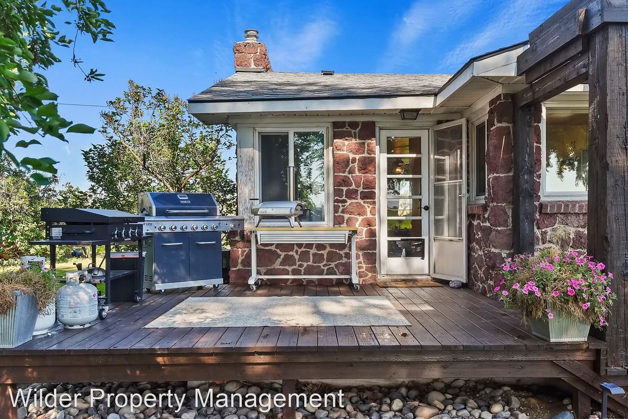 26025 Red Top Rd - Photo 3 of 32