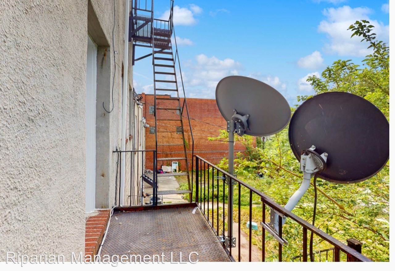 1307 N Luzerne Ave - Photo 3 of 15