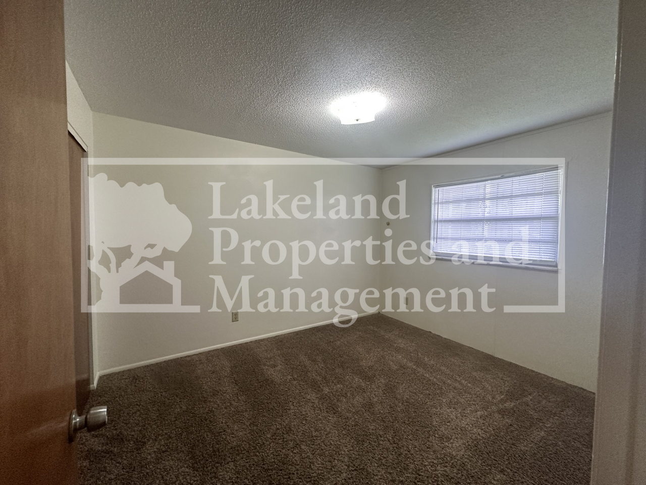 620 N. Lake Avenue 1 - 6 - Photo 3 of 6