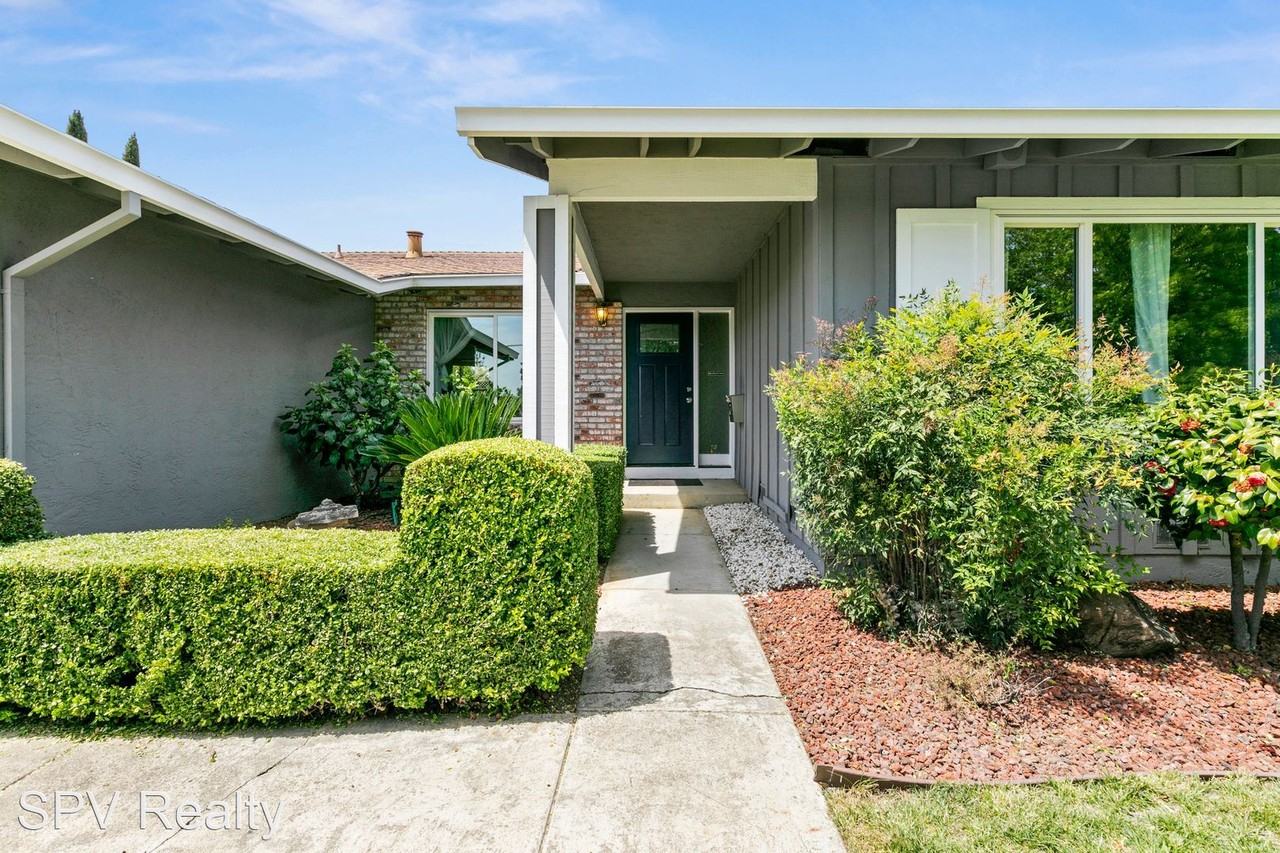 1253 Boynton Ave - Photo 2 of 37