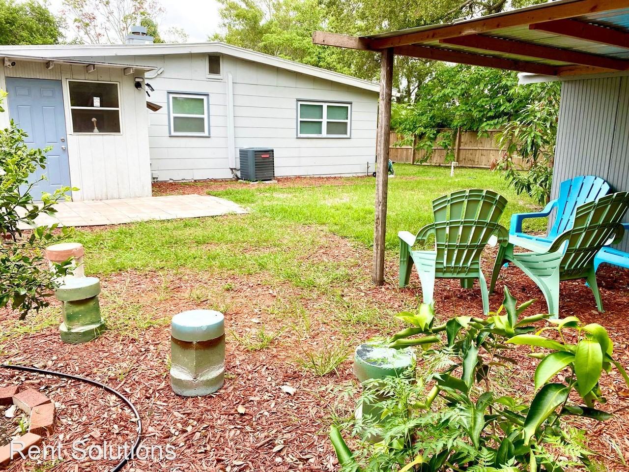 236 Emerald Ln - Photo 3 of 21