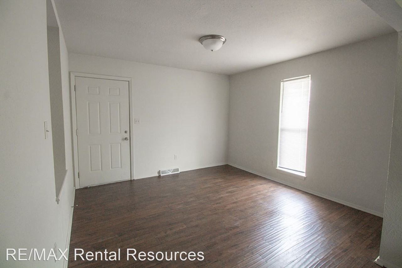 1015 W Ash St - Photo 3 of 31