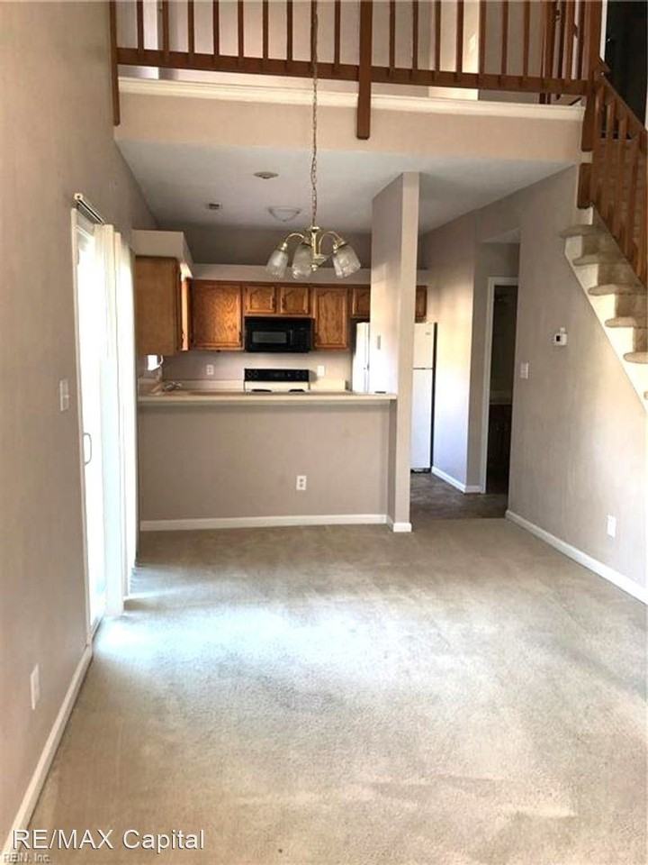 154 Nantucket Pl - Photo 3 of 17