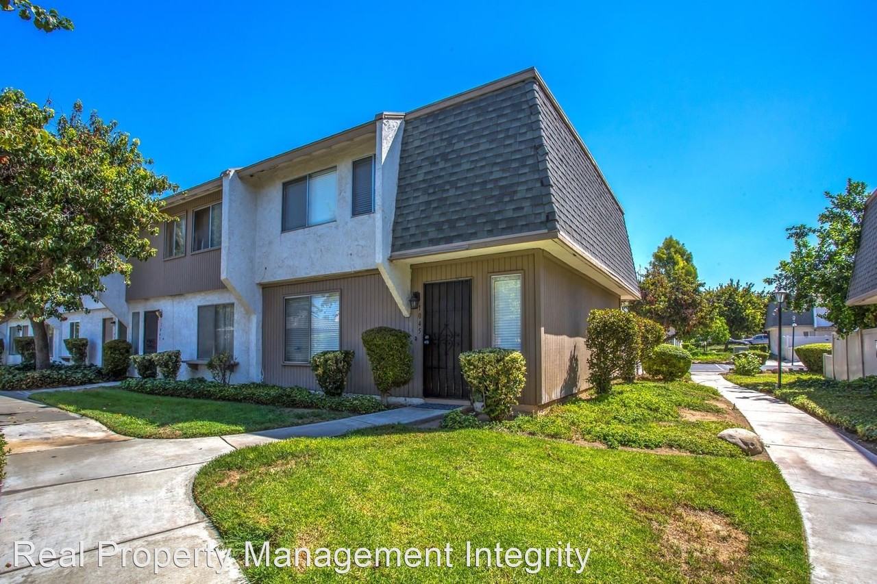 1045 Clark St - Photo 2 of 16