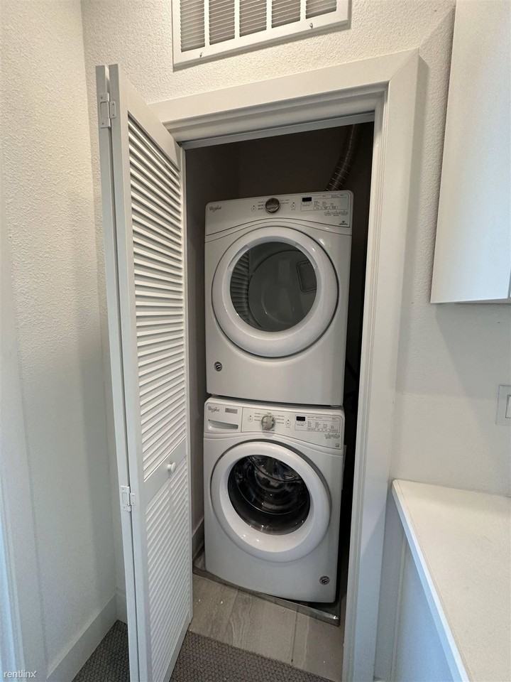 1499 Cherry Cir - Photo 2 of 20