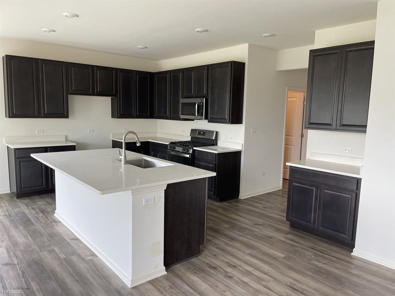 14365 Clover Ave - Photo 2 of 6