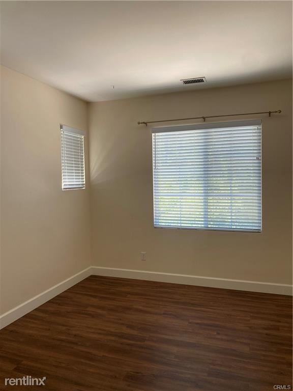 23632 Bradbury - Photo 3 of 10