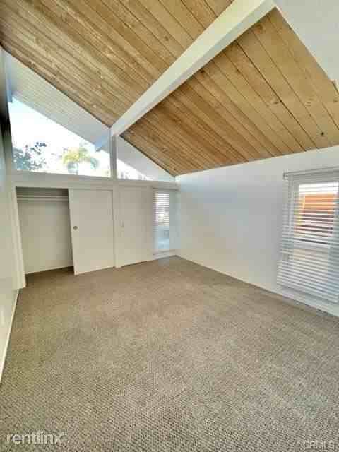 459 62nd St - Photo 3 of 10