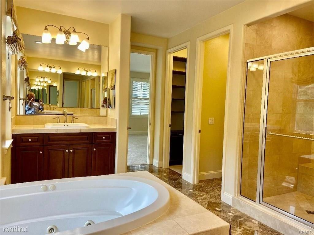 27566 Country Lane Rd - Photo 2 of 10