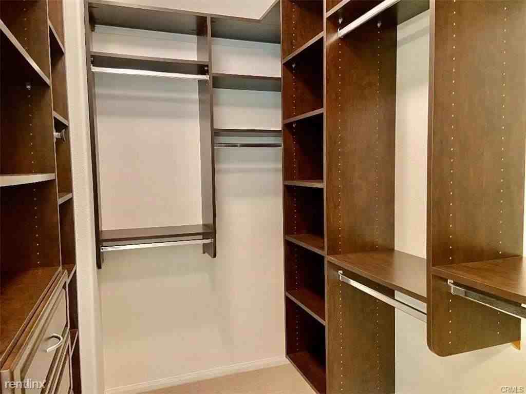 27566 Country Lane Rd - Photo 3 of 10