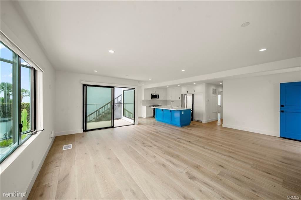248 Fairview St - Photo 2 of 8