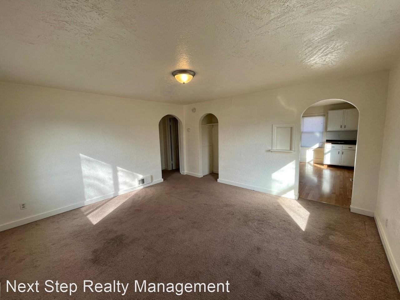 1112 E Dewey Ave - Photo 2 of 13