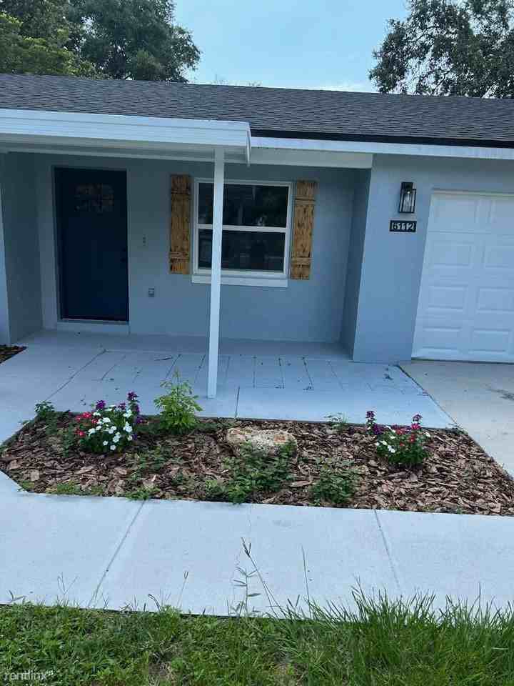 6112 Crews Lake Rd - Photo 2 of 12