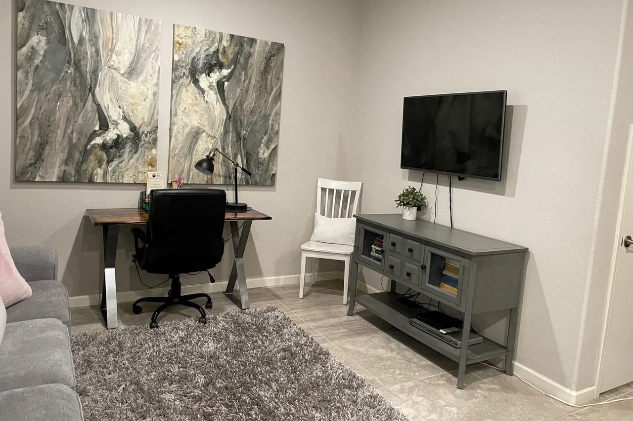 3752 Edington Dr - Photo 2 of 12