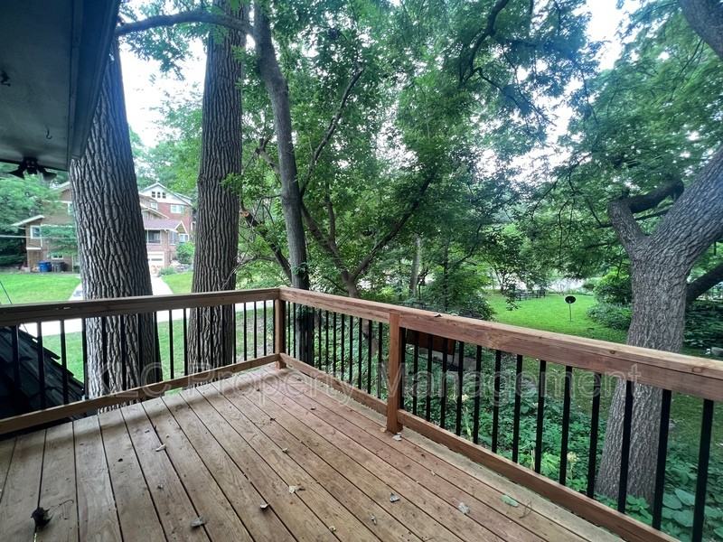 3807 Maquoketa Dr - Photo 5 of 24