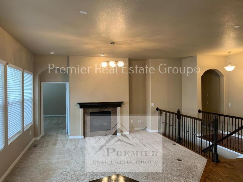 5948 Revelstoke Dr - Photo 3 of 21