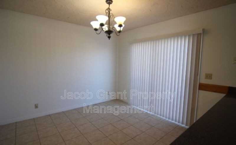 545 May St - Photo 6 of 19