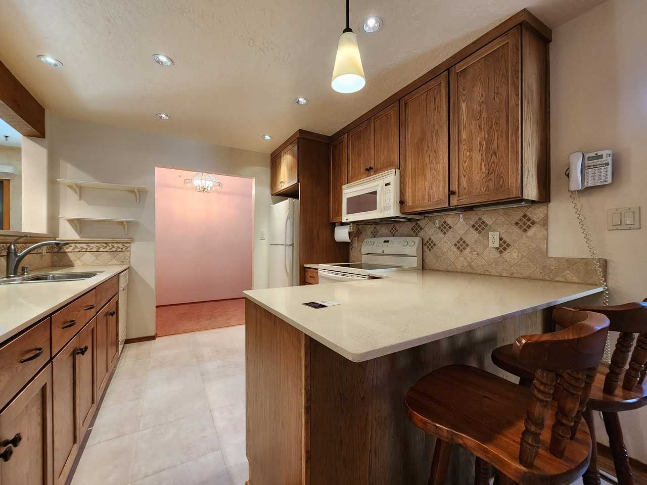 1894 Esplendor St - Photo 2 of 17