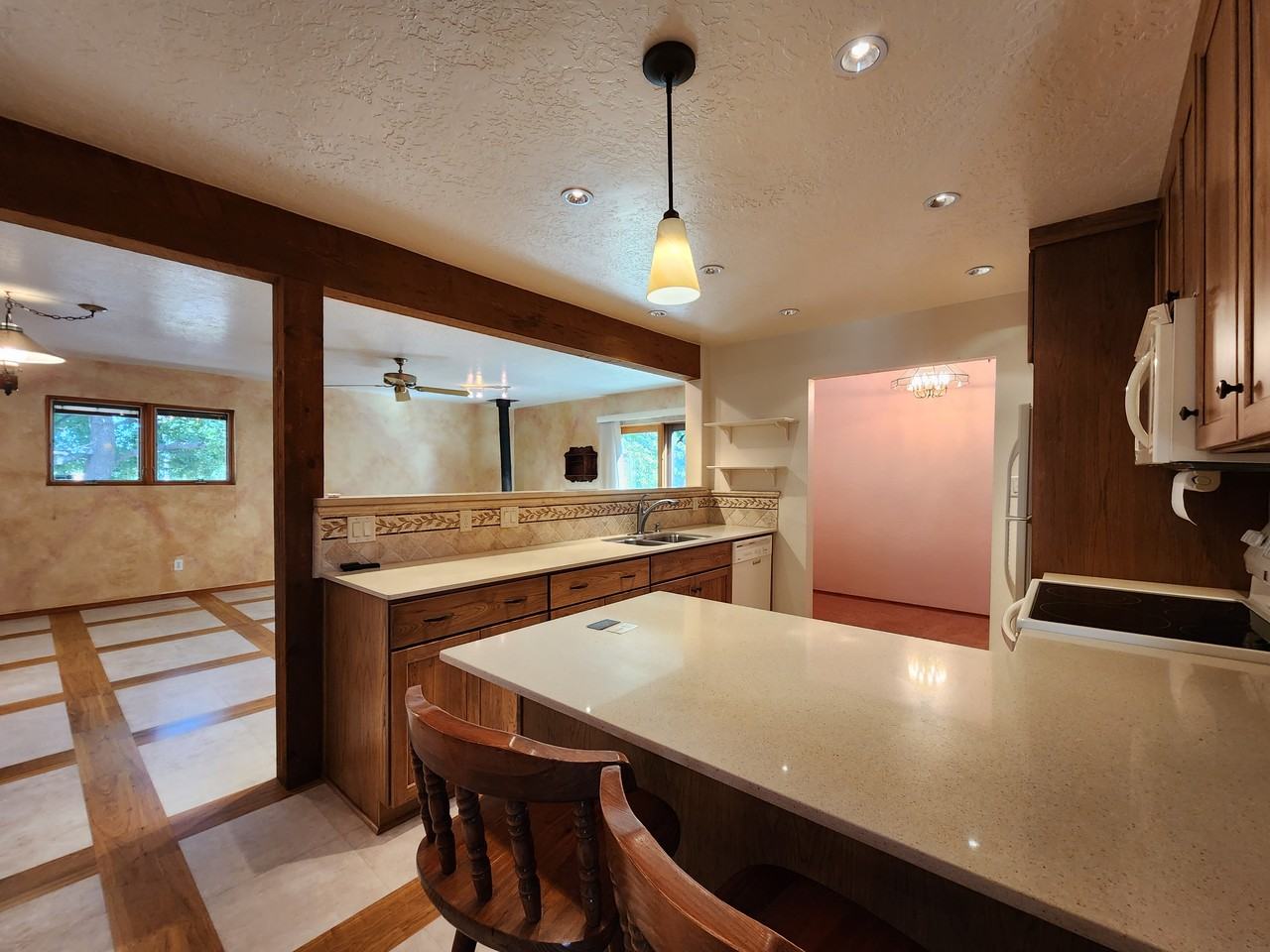 1894 Esplendor St - Photo 3 of 17