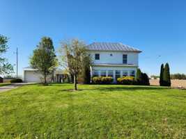 featured image of 420 E Holtzmuller Rd