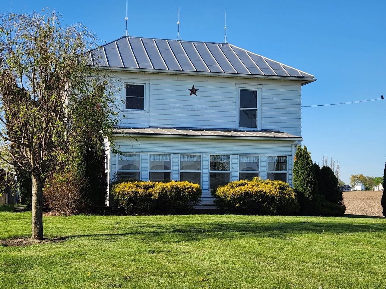 420 East Holtzmuller Road - Photo 2 of 23