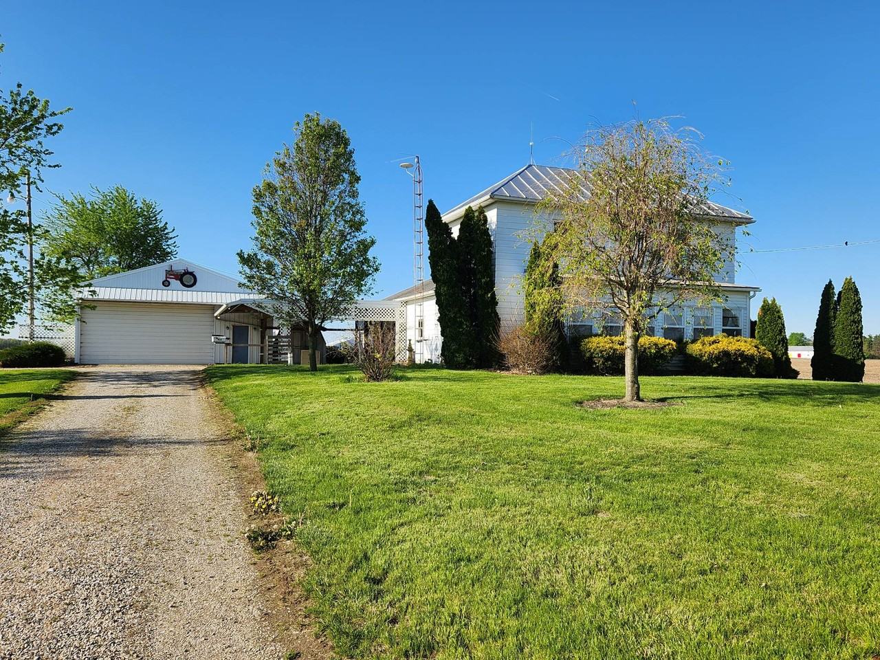 420 East Holtzmuller Road - Photo 5 of 23