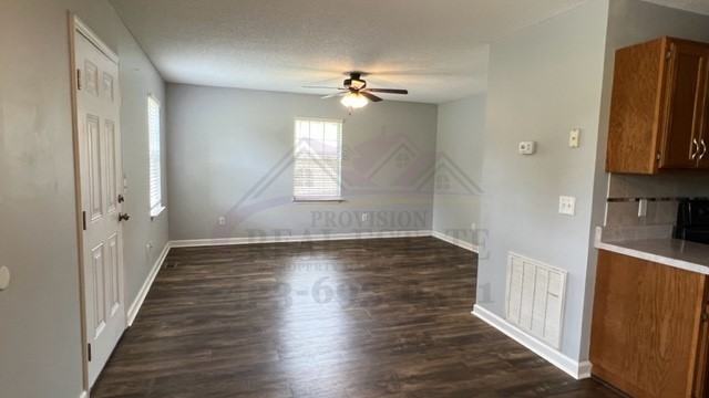 2931 Blythe Rd Se - Photo 7 of 18