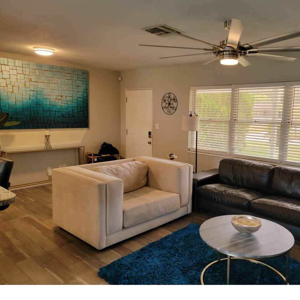 5613 57th Ave N - Photo 3 of 19