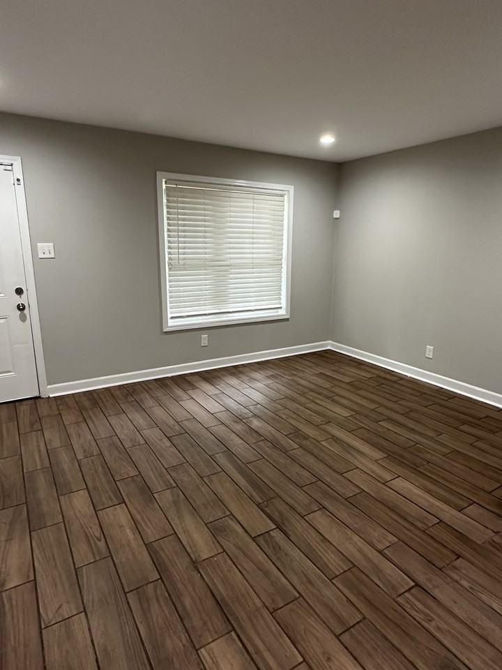 485 Quinn Road - Photo 3 of 13