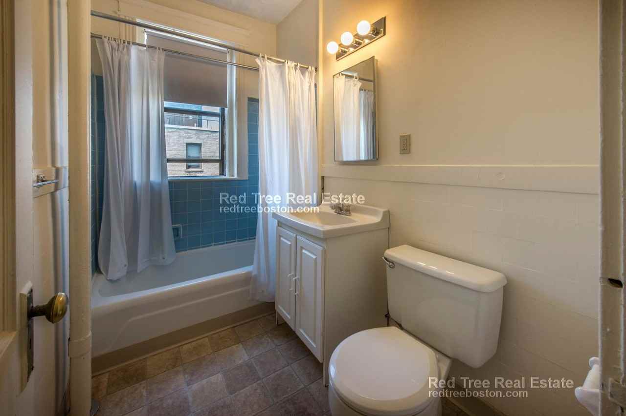 1144 Commonwealth Avenue #26 - Photo 3 of 5