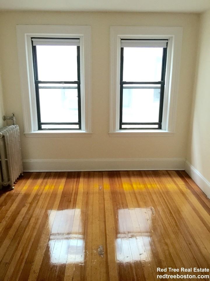 21 Brighton Ave #3 - Photo 5 of 7