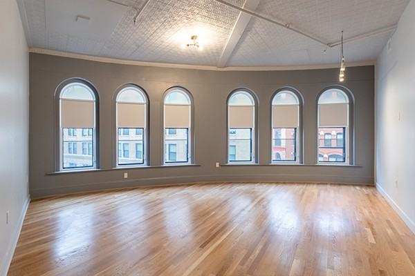 145 Munroe St #145-301 - Photo 4 of 11