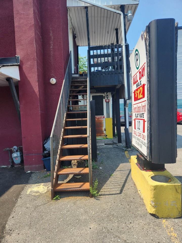 110 Parent Avenue #B - Photo 2 of 11