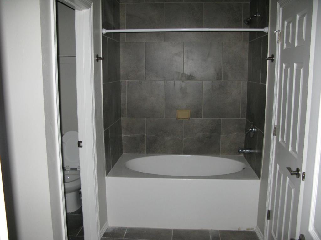 11613 Surrey Villas Ct - Photo 4 of 6